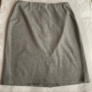 BANANA REPUBLIC Light Grey Pencil Skirt